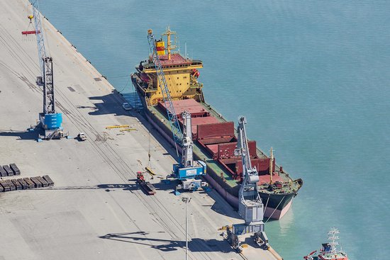 La Cina affonda gli artigli in Africa occidentale. Ammodernamento ed ...