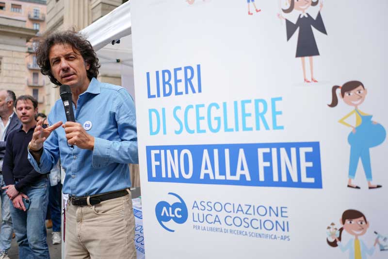 Marco Cappato alla Raccolta firme per la legge regionale in Lombardia sul suicidio assistito , Milano (Italy) April 29, 2026 (Photo Claudio Furlan/LaPresse)